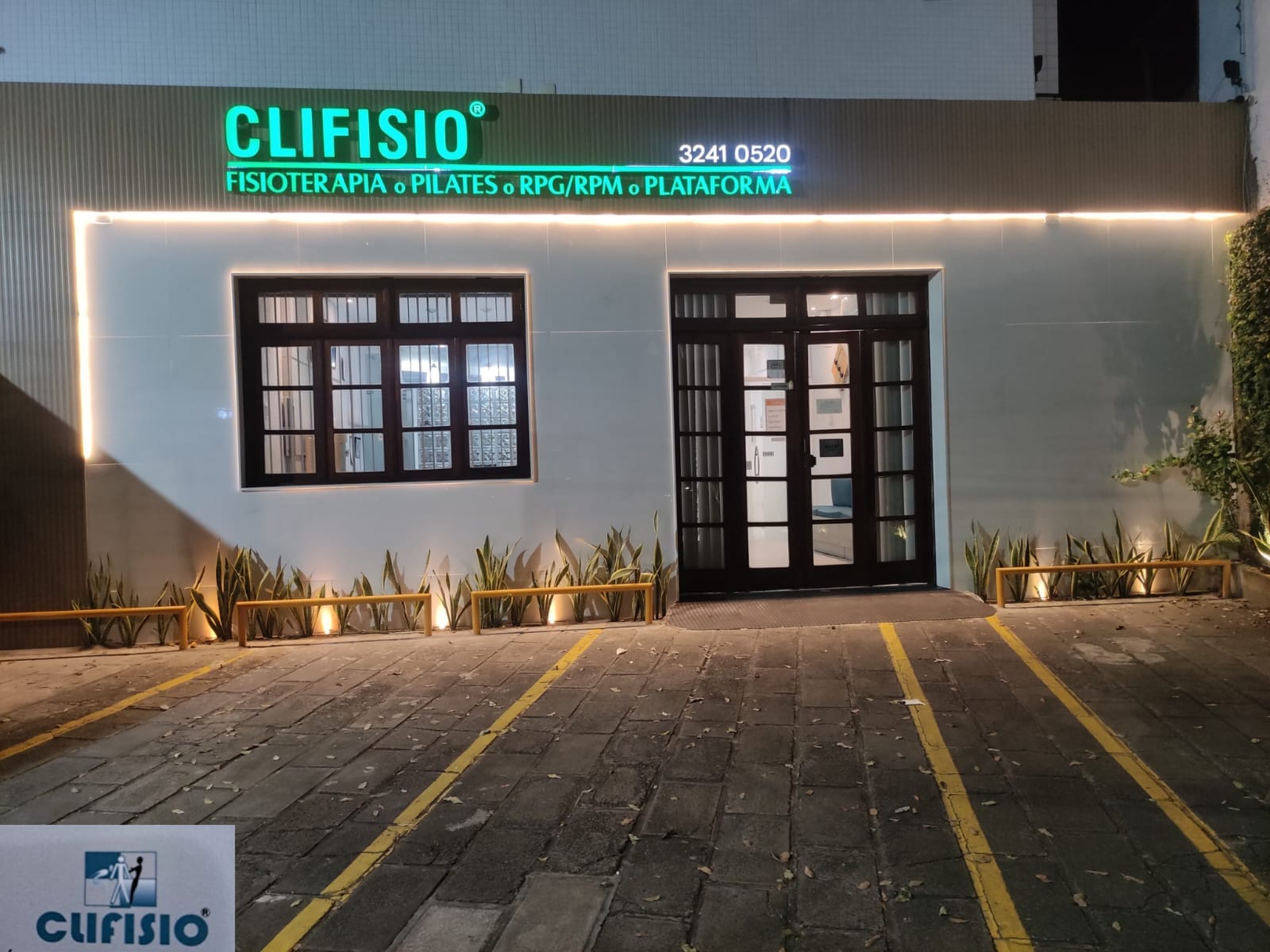 Fachada real da Clifisio na Avenida João de Barros, no Espinheiro, Recife